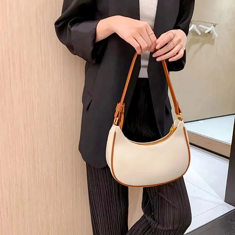 Élaire Petite - Crescent Shoulder Bag