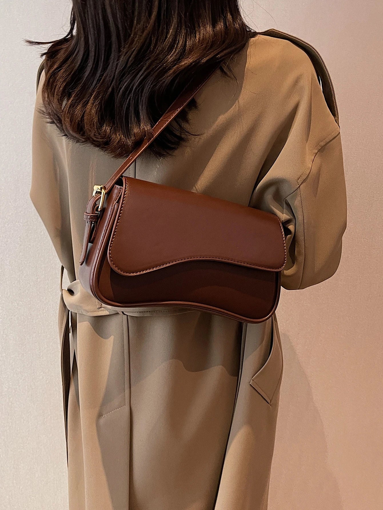 Élaire Lumière - Curve Classic Bag