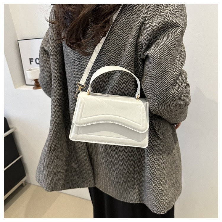 Élaire Élégance - Structured Top Handle Bag