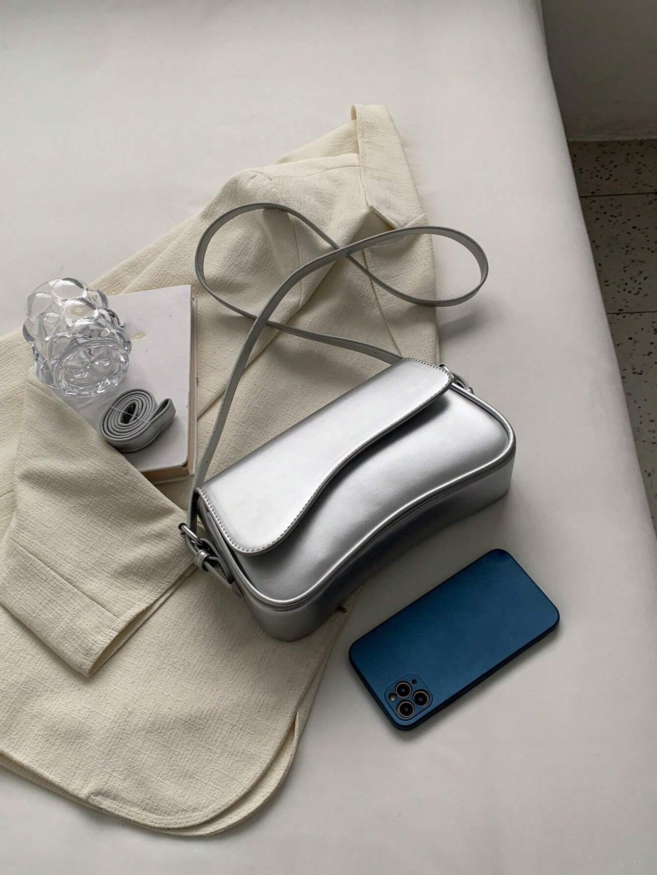 Élaire Lumière - Curve Classic Bag
