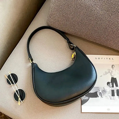 Élaire Petite - Crescent Shoulder Bag